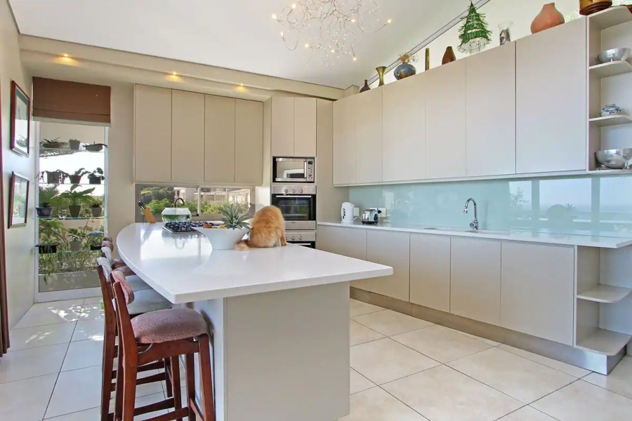 To Let 2 Bedroom Property for Rent in Llandudno Western Cape